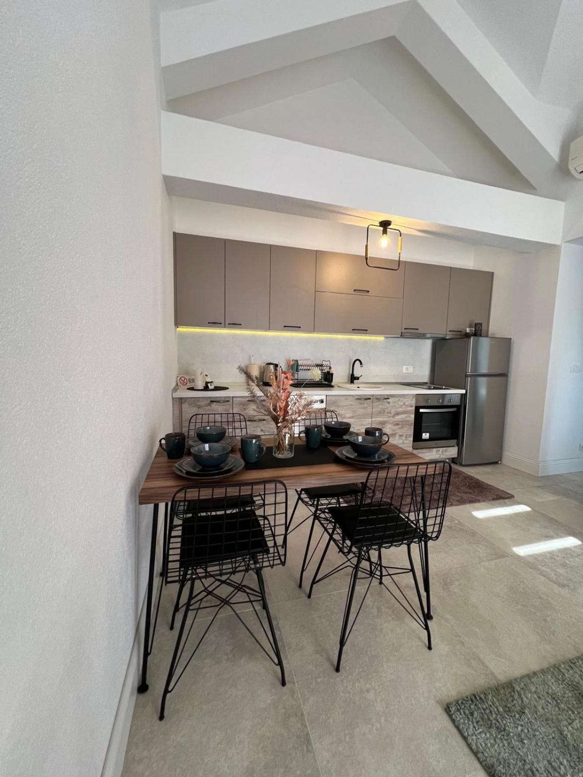Ferienwohnung Casa Del Sole Lux Kotor Exterior foto