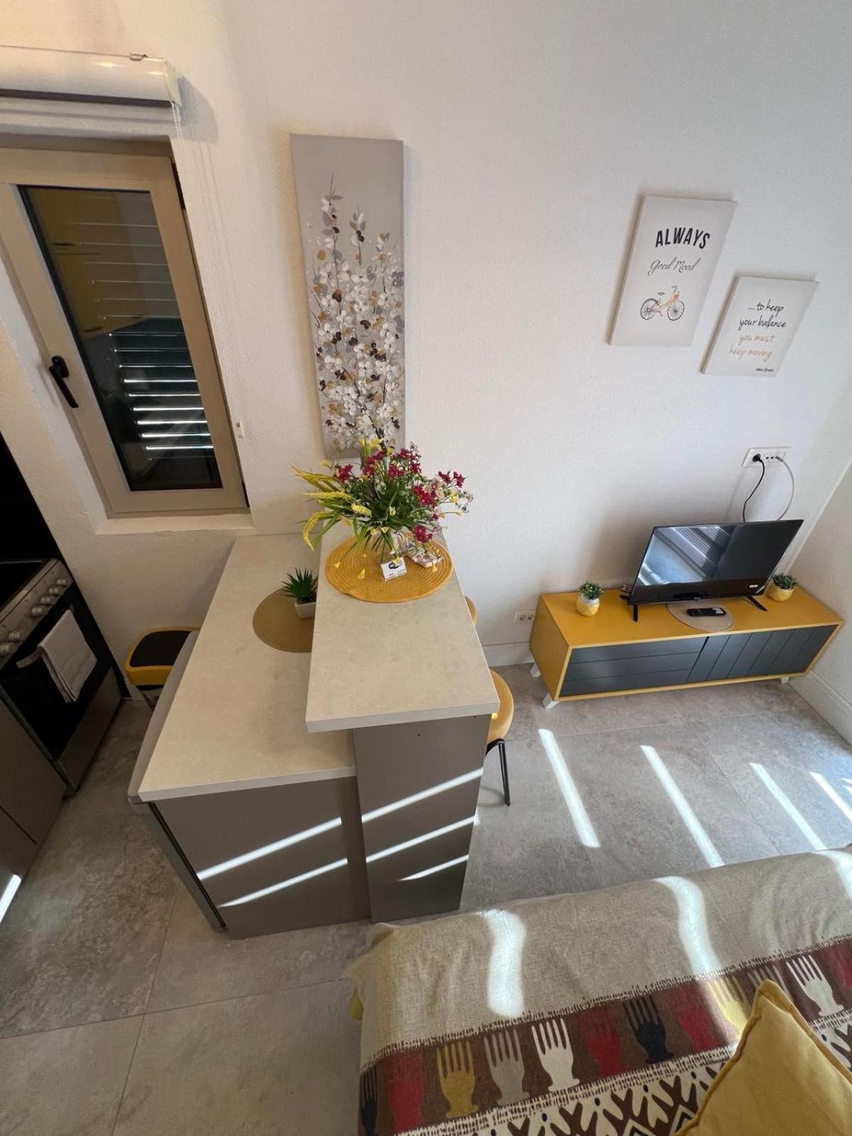 Ferienwohnung Casa Del Sole Lux Kotor Exterior foto